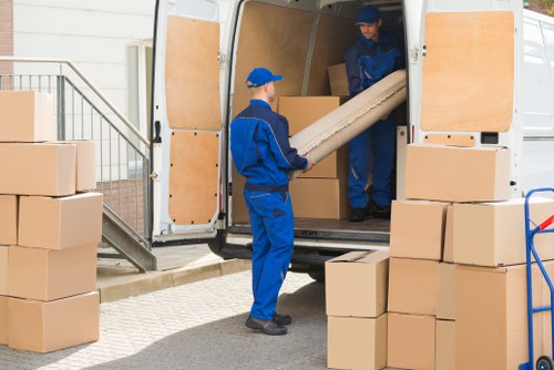 Moving truck service for home and office relocations in Croydon