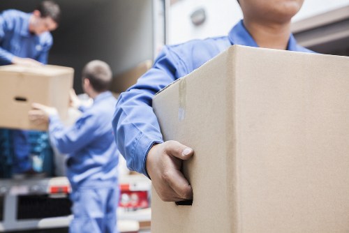 Local storage options for households and businesses in Croydon
